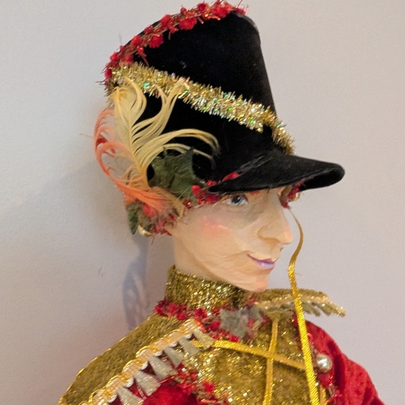 Large Red and Gold Drummer Boy Figurine - Picture 5 of 9